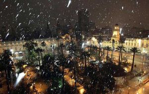 Snowing at Santiago de Chile main square