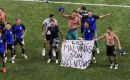 Members of the Argentine team held up a banner exclaiming &lsquo;Las Malvinas son Argentinas&rsquo; (&lsquo;The Falklands are Argentine&rsquo;). 