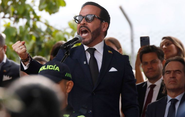 We are going to have the main headquarters of the Shield of the Americas, the agreement we will sign with the United States in the fight against crime and drug trafficking, the president-elect said