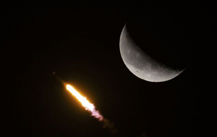 The object, weighing around 4,000 kilograms and catalogued as 2025-010D, hit at approximately 06:35 UTC at a speed close to 2.4 kilometers per second