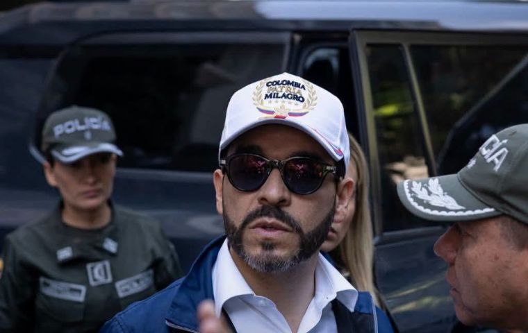 De la Espriella said the country is going through the most complex fiscal crisis in its entire history and announced that the emergency will allow the creation of the so-called Fondo Milagro