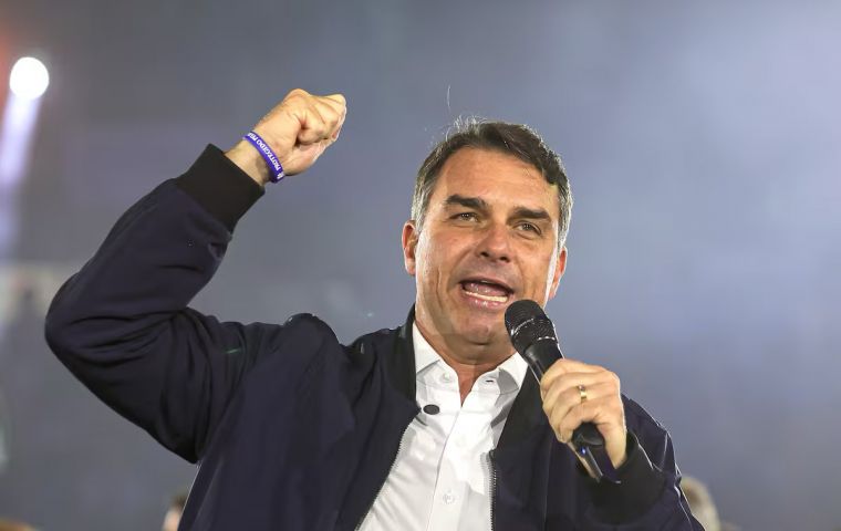 You saw that they falsified my party affiliation. The system will try everything to stop me, but it will not succeed, because God is in command, Fl&aacute;vio Bolsonaro said