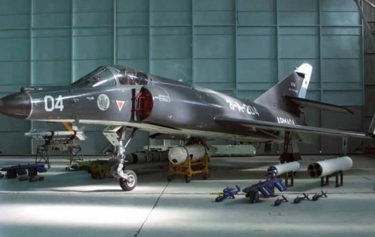 The retirement forms part of the Plan D&eacute;dalo, a five-year restructuring of Naval Aviation drawn up from a study begun in 2025 and approved by the Navy's General Staff
