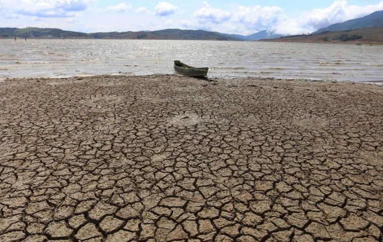 The global producing centers that feed into the update put the likelihood of the event persisting through February 2027 at nearly 100%