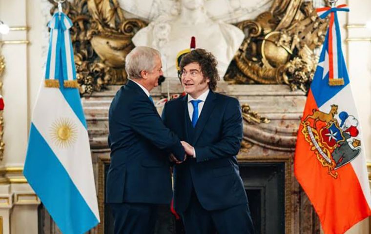 62% of those polled disagreed with President Kast and the joint statement with Milei that, reiterates, &ldquo;Chile&rsquo;s support of Argentine legitimate sovereignty rights over the Malvinas Islands&rdquo;.