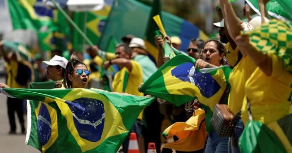 The pending fiscal adjustment dominates the final stretch of Brazil's presidential race