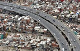 The measurement covers the 31 urban agglomerations surveyed by the Permanent Household Survey, where 9,729,000 people fell below the poverty line and 2,249,000 below the extreme poverty line
