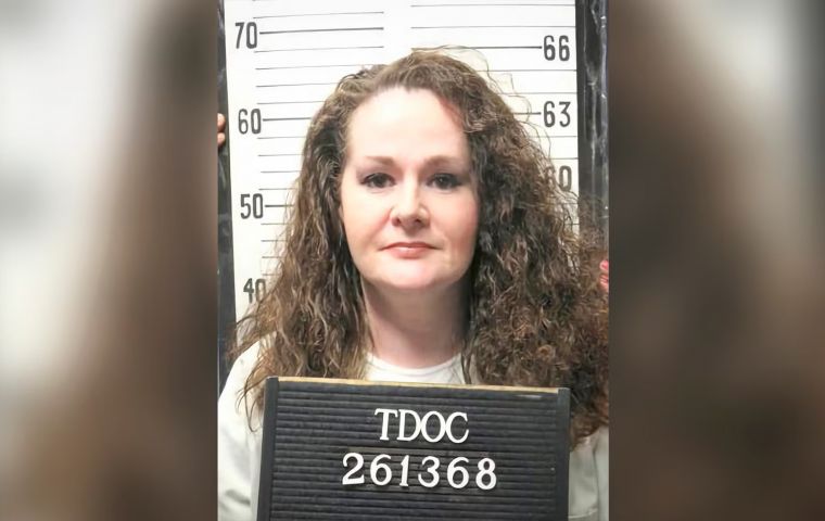 Pike, 50, was given both doses of pentobarbital set out in the state protocol &mdash; two 50-millilitre syringes &mdash; at Riverbend Maximum Security Institution in Nashville