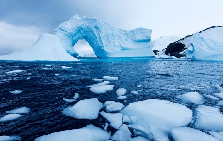 Extent peaked on September 14 at 17.59 million square kilometres, more than a million below the historical average