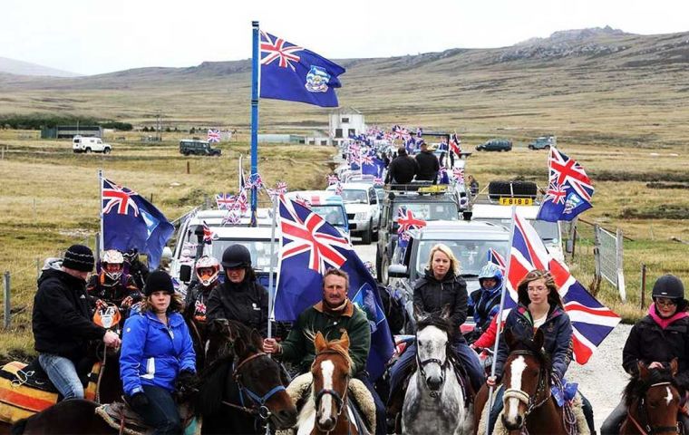 The 2013 vote by the dispossessor does not extinguish the rights of the dispossessed who were expelled in 1833. 