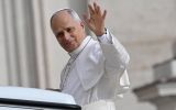 Leo XIV announced on Sunday, after the Angelus prayer, that a lung nodule had been detected &ldquo;at a very early stage&rdquo; and was &ldquo;well localised&rdquo;