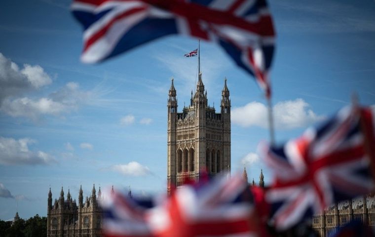 The possibility was raised in the House of Commons by Conservative MP Wendy Morton, who urged the government to prepare to oppose Argentina&rsquo;s application if threats over the islands continue