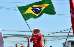 The incidents reported include reduced reach for Lula&rsquo;s Instagram profiles, WhatsApp searches for the &ldquo;Lula&rsquo;s Army&rdquo; channel suggesting the &ldquo;Fl&aacute;vio&rsquo;s Troop&rdquo; channel instead