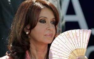 Argentina's president is rapidly loosing her political glamour