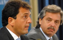 New Cabinet Chief  Massa & outgoing Fernandez