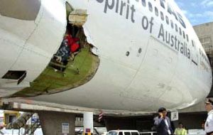 Boeing 747  hole is observed by a pilot in Manila
