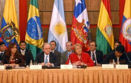 Neighbours back Bolivian leader at the UNASUR emergency summit
