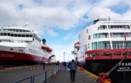 Cruises at Punta Arenas jetty