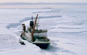 Scientific  vessel ?Polarstern?