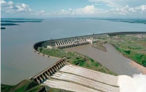 Itaipu dam in the border between Brazil and Paraguay