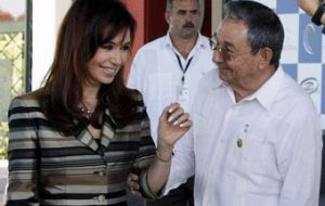 Pte. CFK and her counterparter Raul Castro