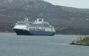 Cruise at Stanley Harbour
