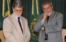 Pte. Lula da Silva (R) and foreign minister Celso Amorim (L), have voiced support for the round