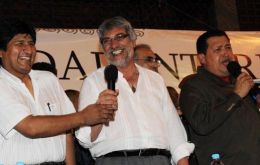 Leaders Morales, Lugo and Chavez celebrate the ALBA summit