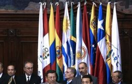 Legislators trying to sell the idea of Mercosur to voters