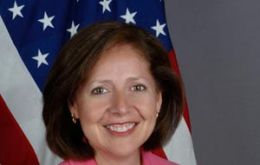 US Ambassador Ayalde call for an end to partisan politics