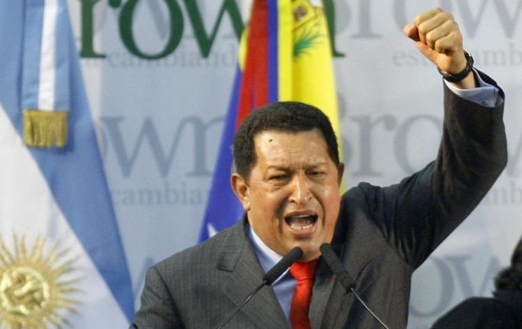 Chavez: “No wonder that another media outlet shuts down”