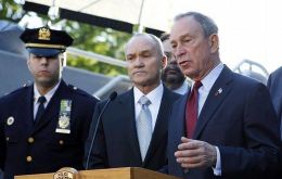 Police Commissioner Raymond W. Kelly and Mayor Michael R. Bloomberg