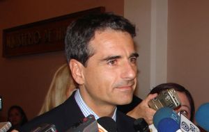 Finance minister Velasco: “We always said the first half of the year would be the hardest”.