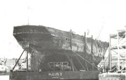 SS Great Britain was towed on a pontoon 8,000 miles across the Atlantic Ocean from the Falklands to UK.