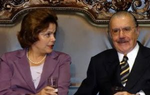 Ms Rousseff allegedly had the Sarney files from the revenue office, shelved.