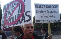 Massive protests in Tegucigalpa while Zelaya meets Chile’s Bachelet on Thursday