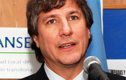 Minister Amado Boudou is scheduled to meet with a high ranking IMF official