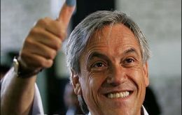 Piñera, a successful and wealthy businessman could be luckier than in 2005