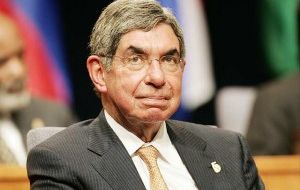 Oscar Arias and time hold the clue for a democratic Honduras