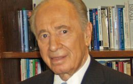 Shimon Peres, first Israeli head of state to visit Brazil in forty years