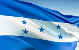 Honduras has three leaders: Zelaya, Micheletti and Lobo