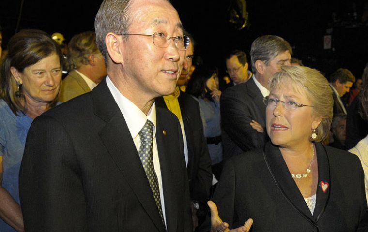 UN’s Ban Ki-moon with Bachelet and Piñera are participating of a telethon