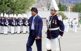 President Evo Morales celebrates with military commanders Sea Day