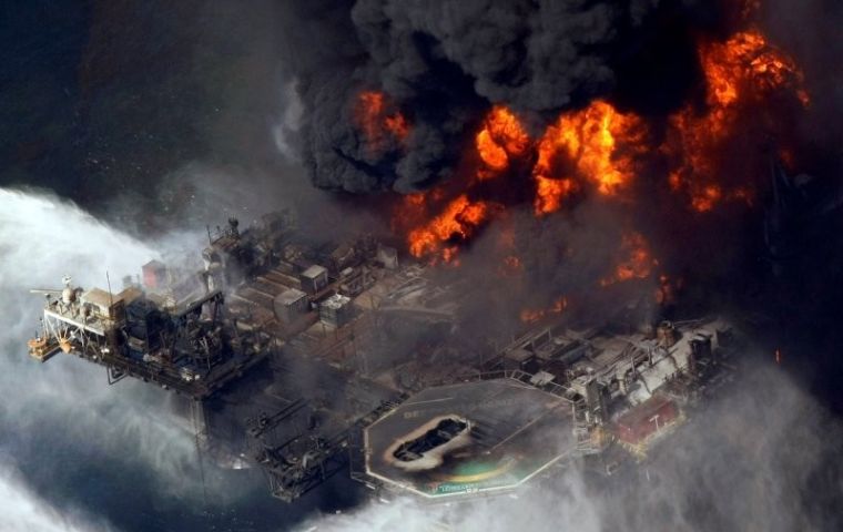 The semi-submersible rig was working on contract for BP (US Coast Guard photo)