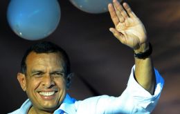 Strong support for Honduran president Porfirio Lobo