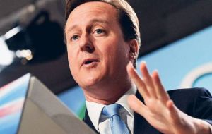 Mr Brown had ”lost his mandate to govern”, says Cameron 