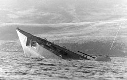 HMS Antelope and HMS Ardent were both victims of Argentine air attack