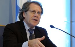 Foreign Affairs minister Luis Almagro determined to find a solution to the dispute