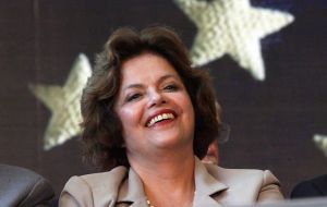 Dilma Rousseff still waiting for the magic popular contagion from Lula da Silva 