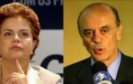 Dilma confident under the umbrella of her popular master 